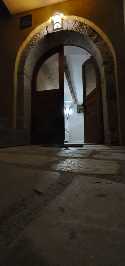 נובי ווינודולסקי Studio Apartman Old Town מראה חיצוני תמונה